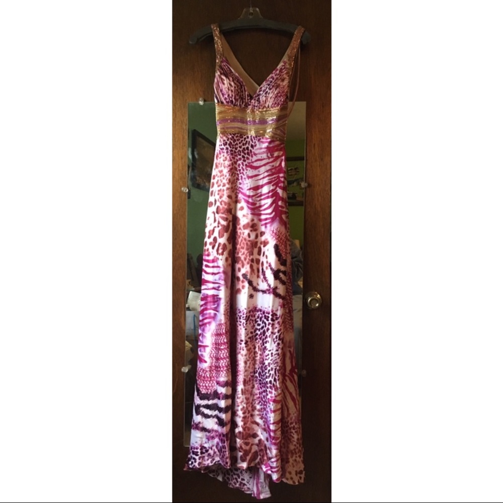 Prom dress - Picture 2 of 8
